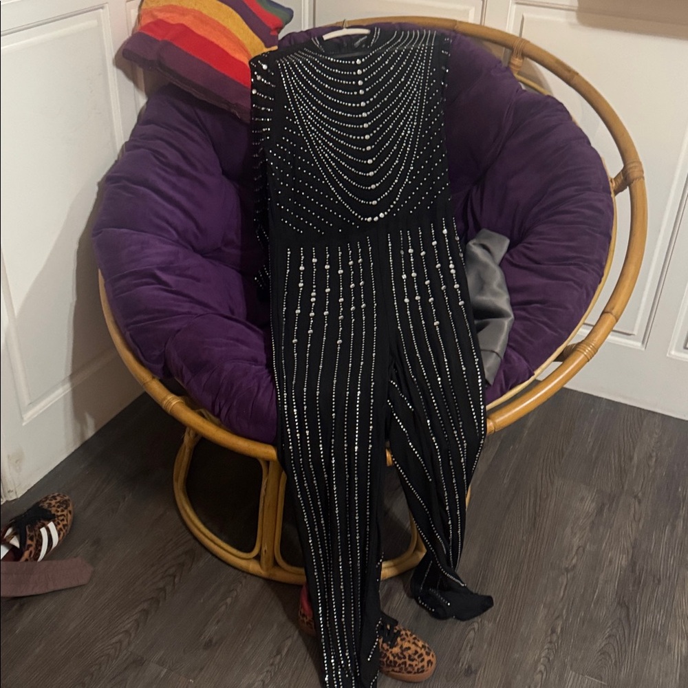 Chic Black Beaded Long Sleeve Dress - Picture 4 of 4